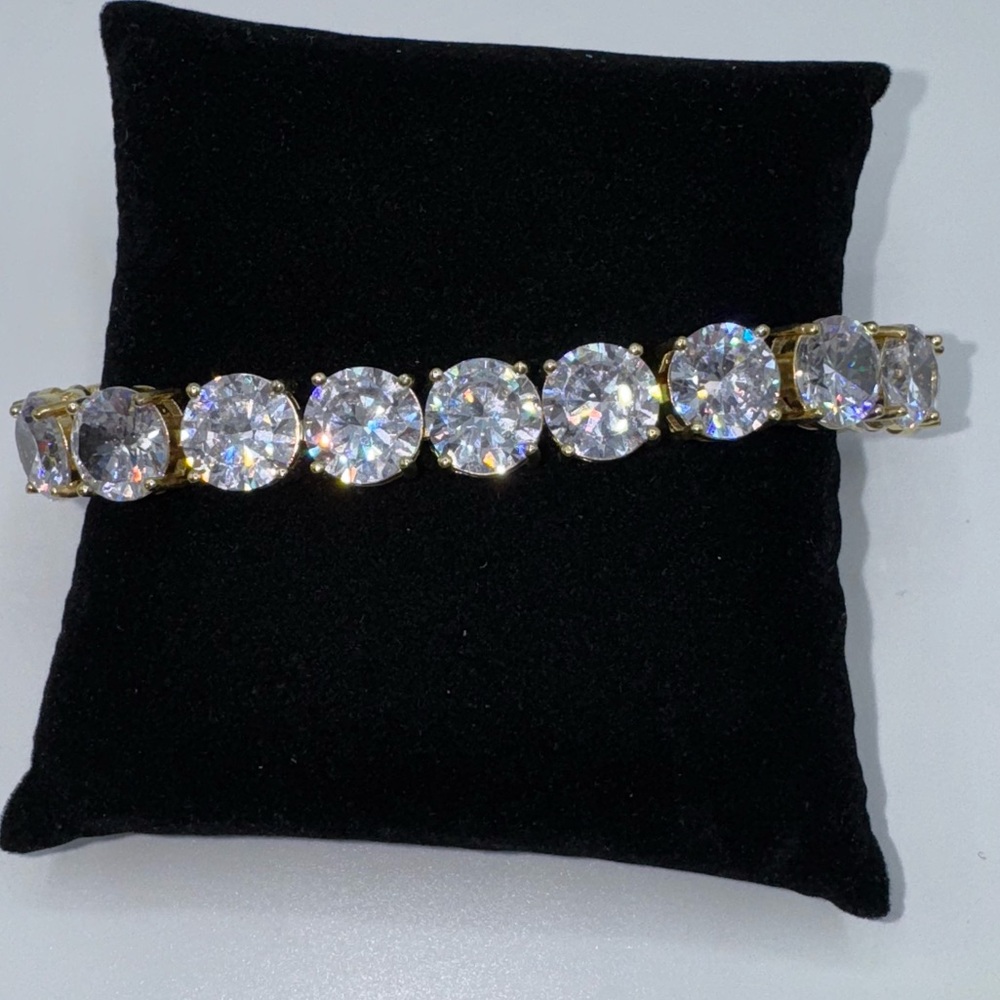 18k 72ct Tennis Bracelet - Picture 8 of 14